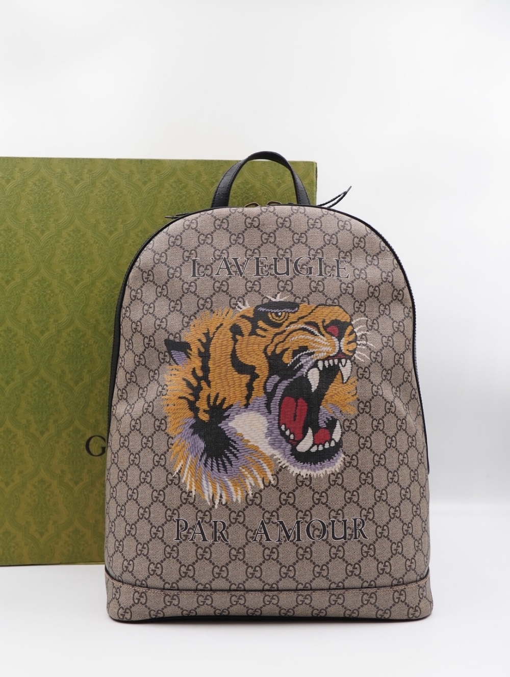 CG37 💗 Gucci GG Supreme Monogram L'Aveugle Par Amour Print Dome Backpack